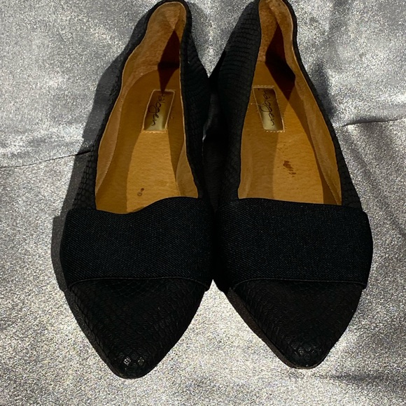 Halogen Flats